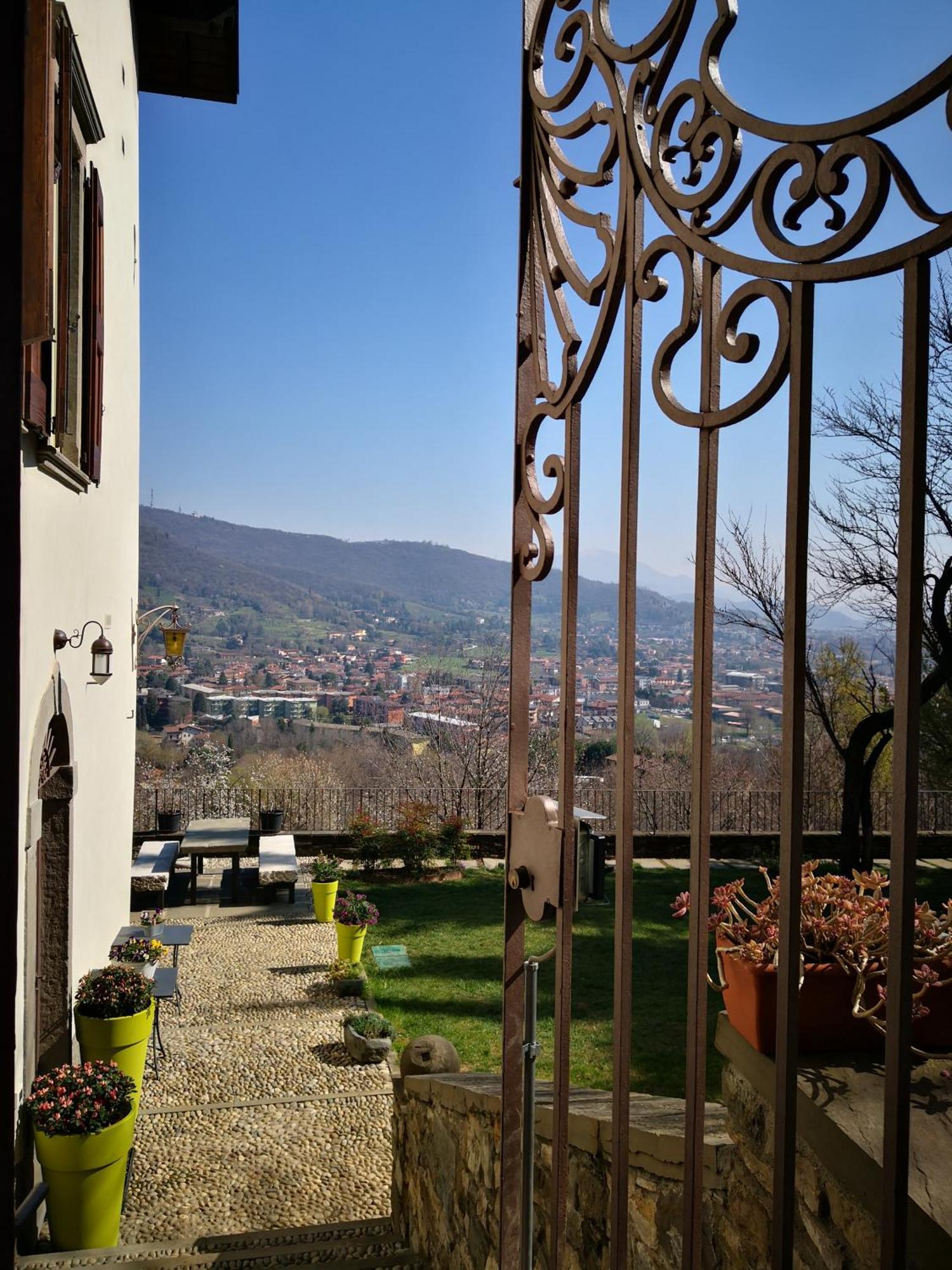 B&B Dimora Delle Donnole Bergamo Alta Extérieur photo