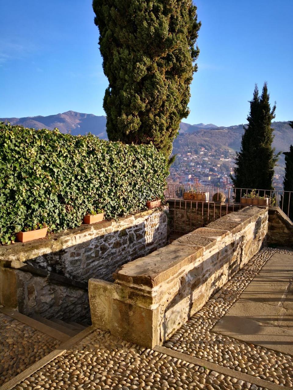 B&B Dimora Delle Donnole Bergamo Alta Extérieur photo